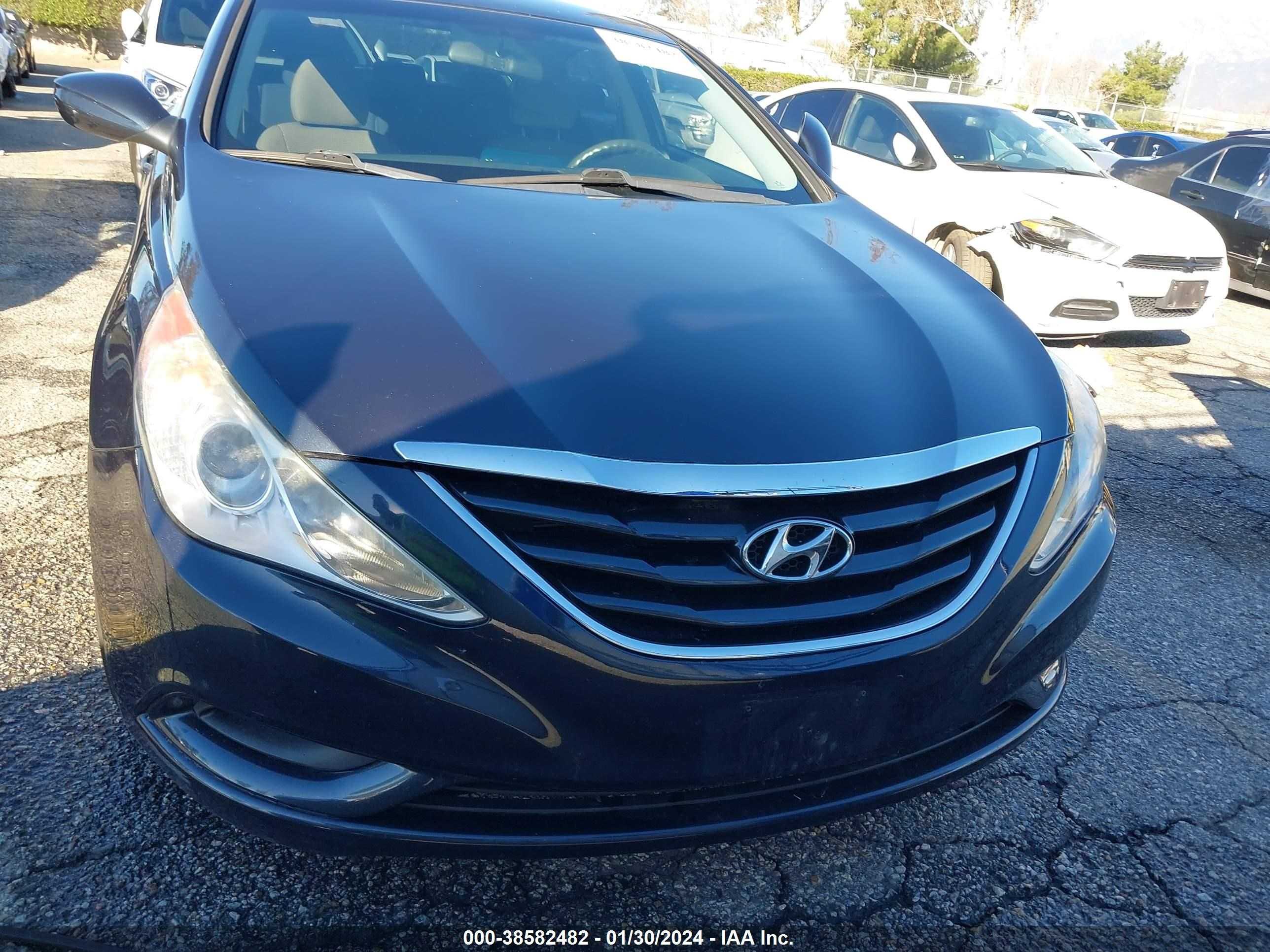 Photo 11 VIN: 5NPEB4AC0BH263126 - HYUNDAI SONATA 