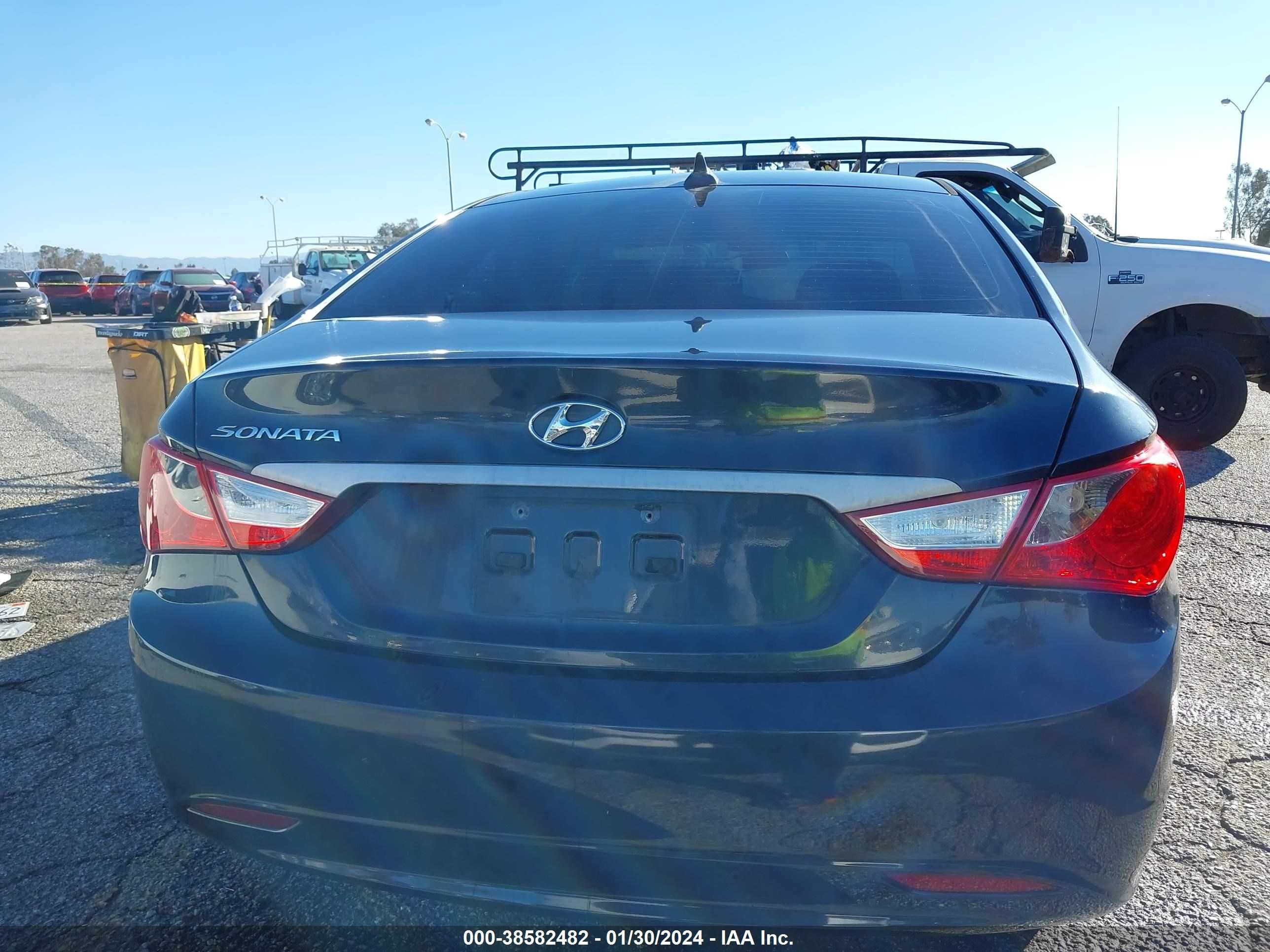 Photo 15 VIN: 5NPEB4AC0BH263126 - HYUNDAI SONATA 