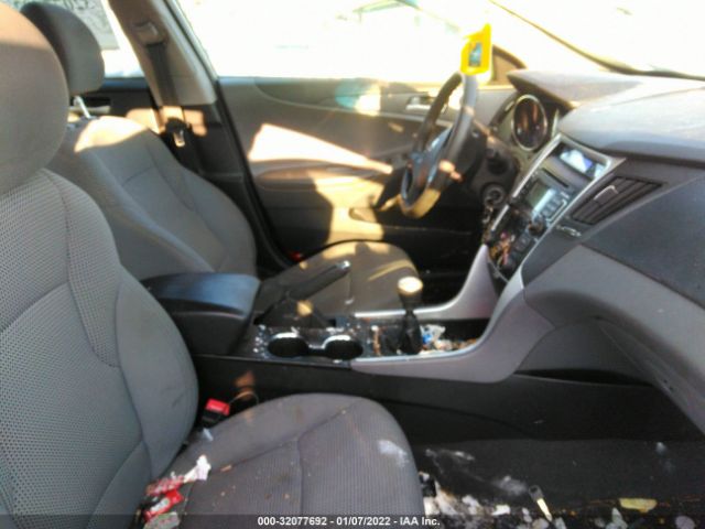 Photo 4 VIN: 5NPEB4AC0BH298457 - HYUNDAI SONATA 