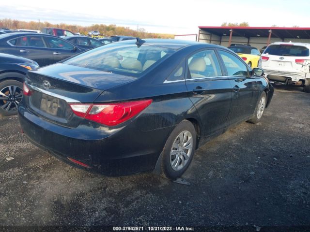 Photo 3 VIN: 5NPEB4AC0BH300949 - HYUNDAI SONATA 