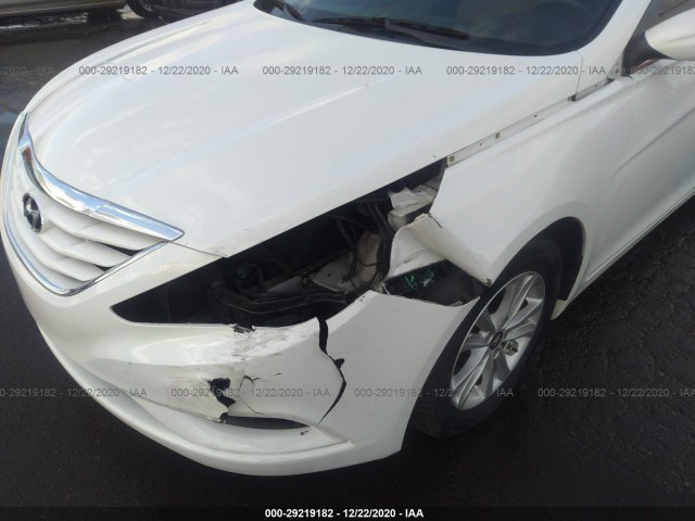 Photo 5 VIN: 5NPEB4AC0CH334553 - HYUNDAI SONATA 