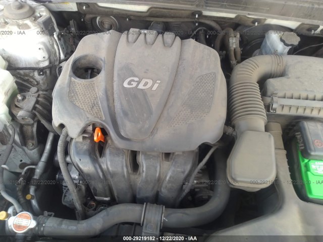 Photo 9 VIN: 5NPEB4AC0CH334553 - HYUNDAI SONATA 