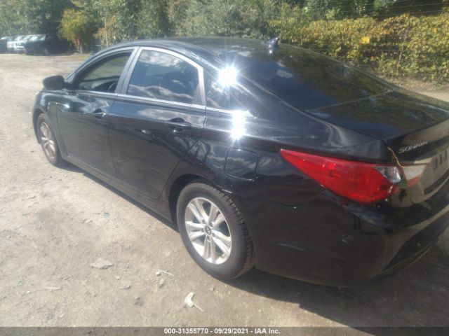 Photo 2 VIN: 5NPEB4AC0CH355368 - HYUNDAI SONATA 