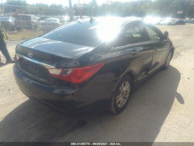 Photo 3 VIN: 5NPEB4AC0CH355368 - HYUNDAI SONATA 