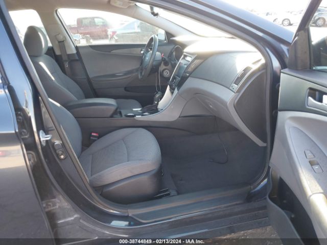 Photo 4 VIN: 5NPEB4AC0CH356990 - HYUNDAI SONATA 