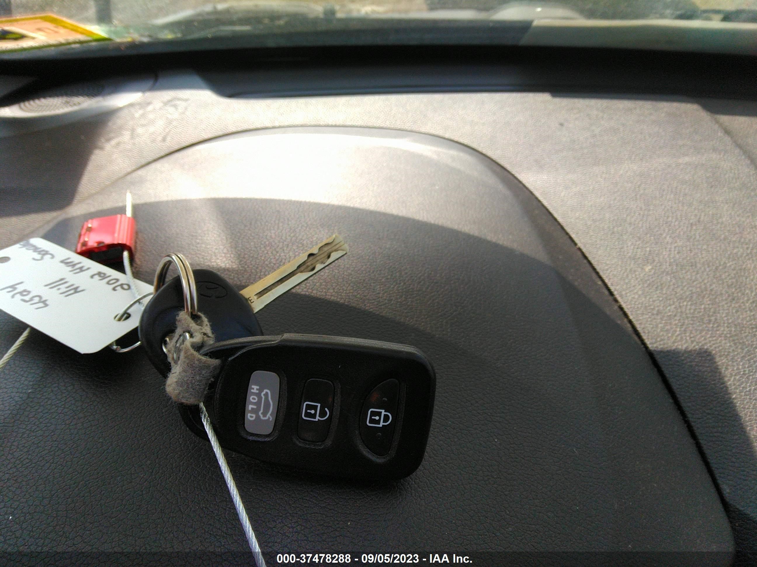 Photo 10 VIN: 5NPEB4AC0CH363034 - HYUNDAI SONATA 