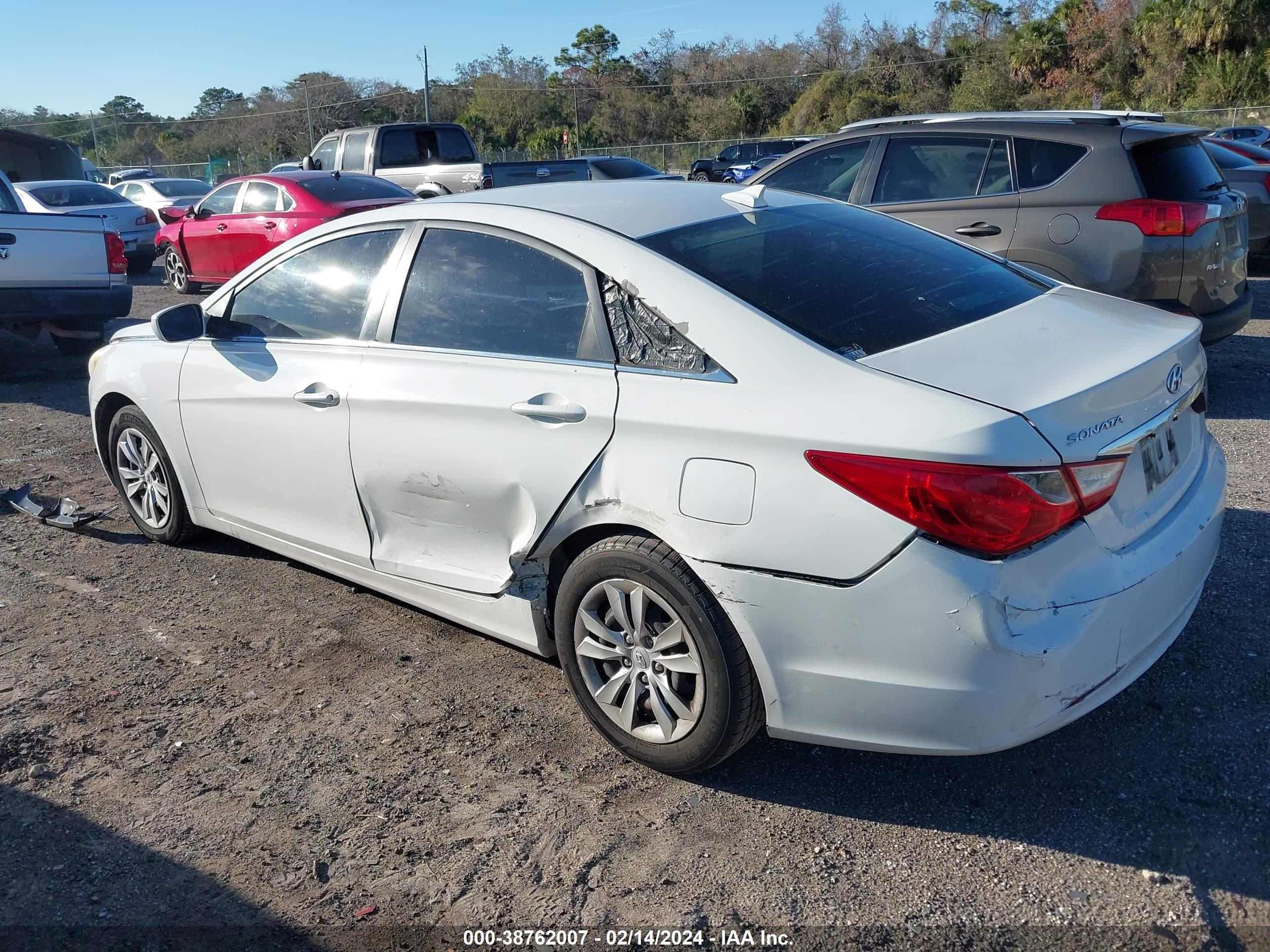 Photo 2 VIN: 5NPEB4AC0CH368296 - HYUNDAI SONATA 