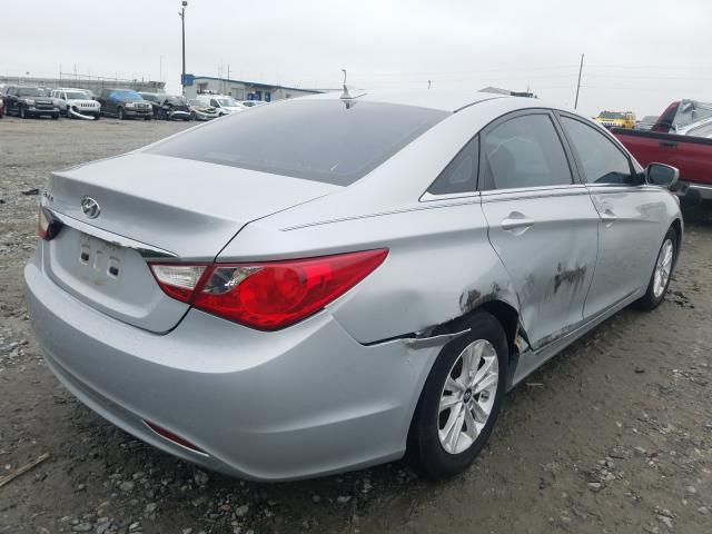 Photo 3 VIN: 5NPEB4AC0CH370923 - HYUNDAI SONATA GLS 