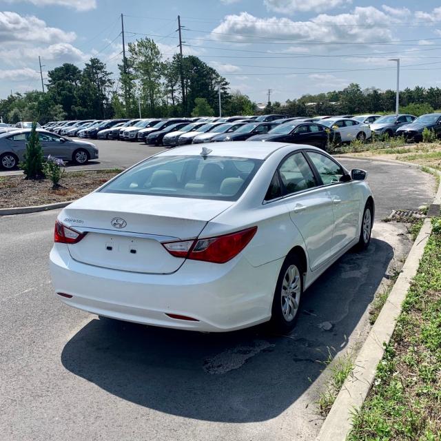 Photo 3 VIN: 5NPEB4AC0CH372462 - HYUNDAI SONATA GLS 