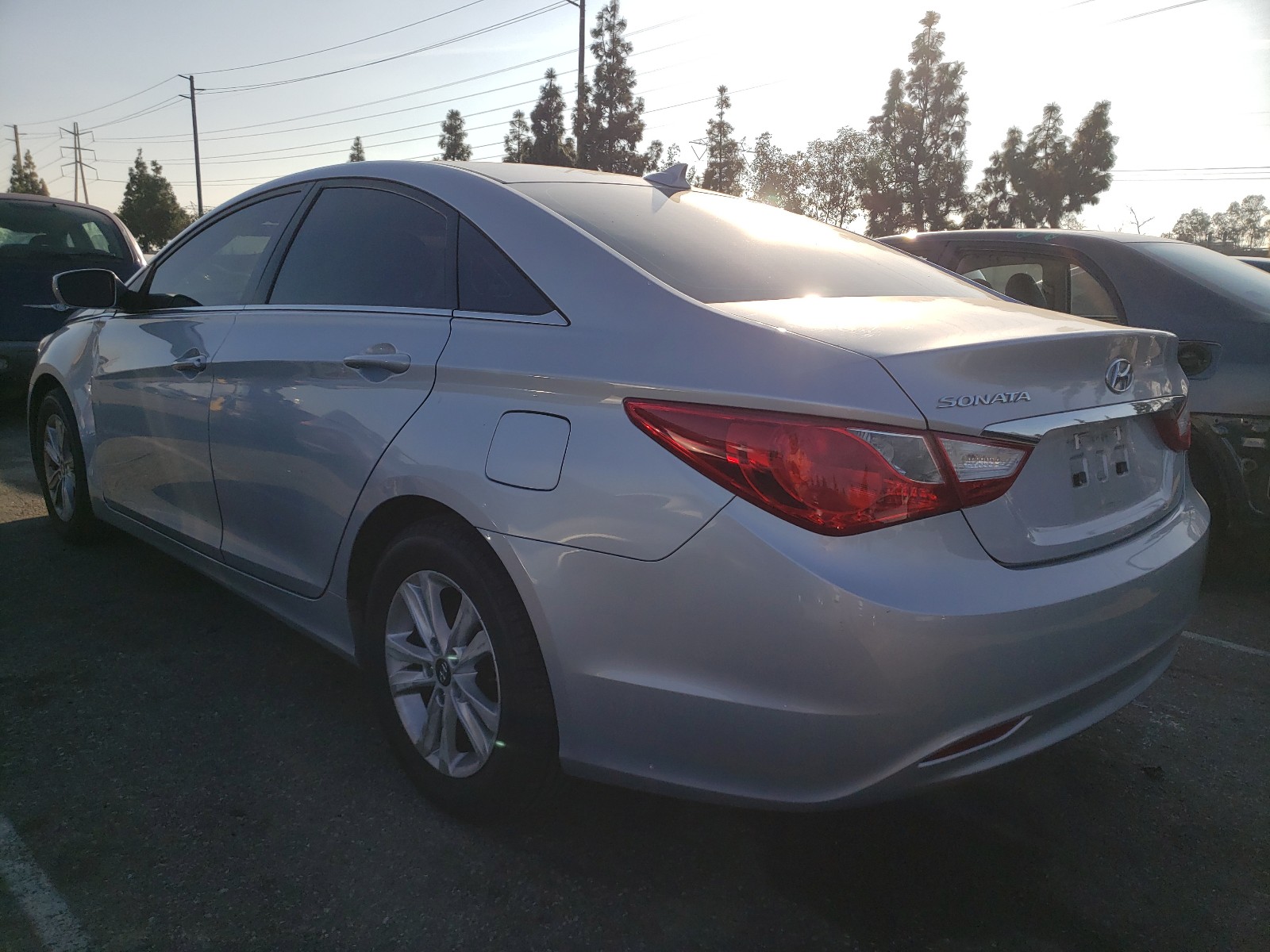 Photo 2 VIN: 5NPEB4AC0CH377743 - HYUNDAI SONATA GLS 