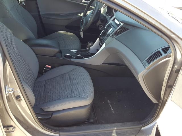 Photo 4 VIN: 5NPEB4AC0CH381436 - HYUNDAI SONATA GLS 