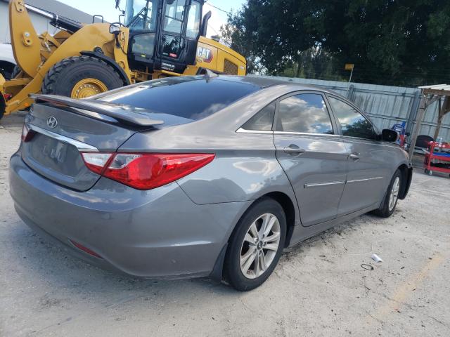 Photo 3 VIN: 5NPEB4AC0CH383767 - HYUNDAI SONATA GLS 