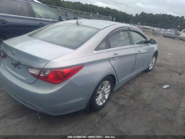 Photo 3 VIN: 5NPEB4AC0CH385096 - HYUNDAI SONATA 