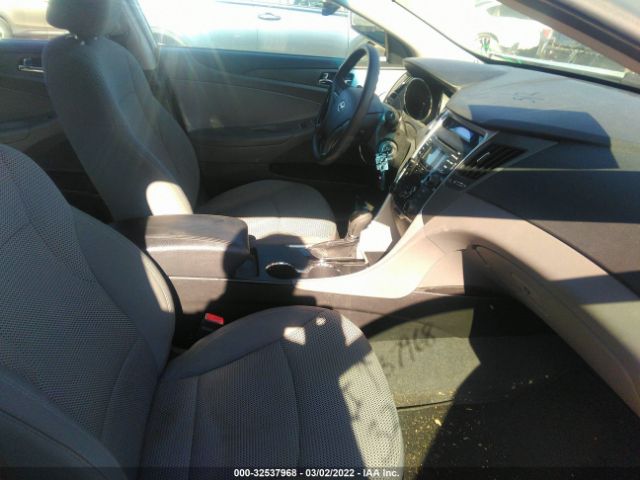 Photo 4 VIN: 5NPEB4AC0CH407632 - HYUNDAI SONATA 