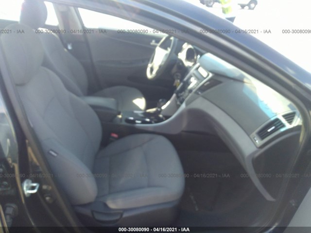 Photo 4 VIN: 5NPEB4AC0CH415505 - HYUNDAI SONATA 