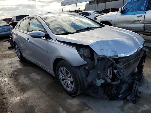 Photo 3 VIN: 5NPEB4AC0CH418064 - HYUNDAI SONATA GLS 