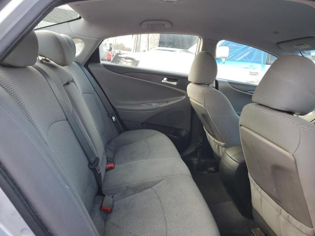 Photo 9 VIN: 5NPEB4AC0CH418064 - HYUNDAI SONATA GLS 