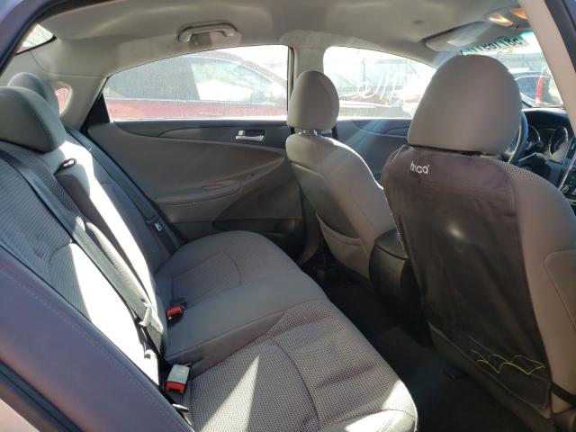 Photo 5 VIN: 5NPEB4AC0CH431574 - HYUNDAI SONATA GLS 