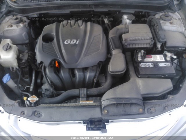 Photo 9 VIN: 5NPEB4AC0CH433972 - HYUNDAI SONATA 