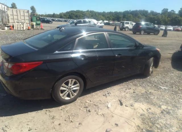 Photo 3 VIN: 5NPEB4AC0CH441862 - HYUNDAI SONATA 