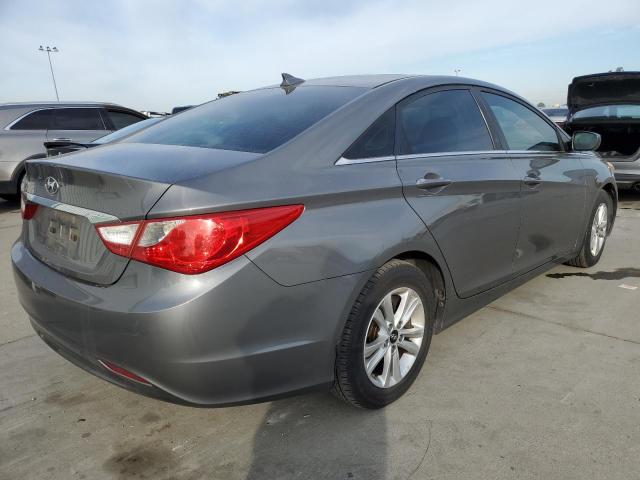 Photo 2 VIN: 5NPEB4AC0CH442459 - HYUNDAI SONATA GLS 