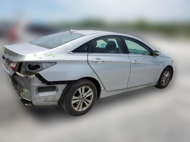 Photo 2 VIN: 5NPEB4AC0CH447385 - HYUNDAI SONATA 