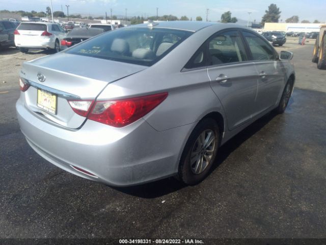 Photo 3 VIN: 5NPEB4AC0CH464557 - HYUNDAI SONATA 