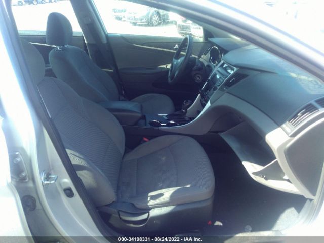 Photo 4 VIN: 5NPEB4AC0CH464557 - HYUNDAI SONATA 