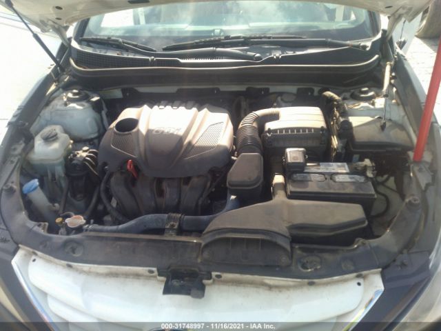 Photo 9 VIN: 5NPEB4AC0CH477759 - HYUNDAI SONATA 