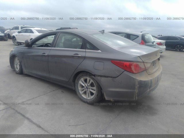 Photo 2 VIN: 5NPEB4AC0CH488390 - HYUNDAI SONATA 