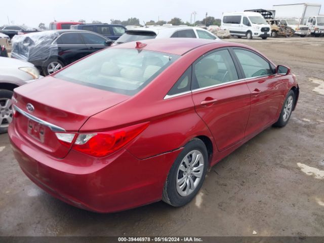 Photo 3 VIN: 5NPEB4AC0CH488437 - HYUNDAI SONATA 