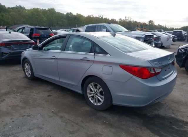 Photo 2 VIN: 5NPEB4AC0CH492844 - HYUNDAI SONATA 