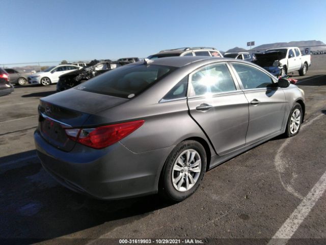 Photo 3 VIN: 5NPEB4AC0CH495713 - HYUNDAI SONATA 