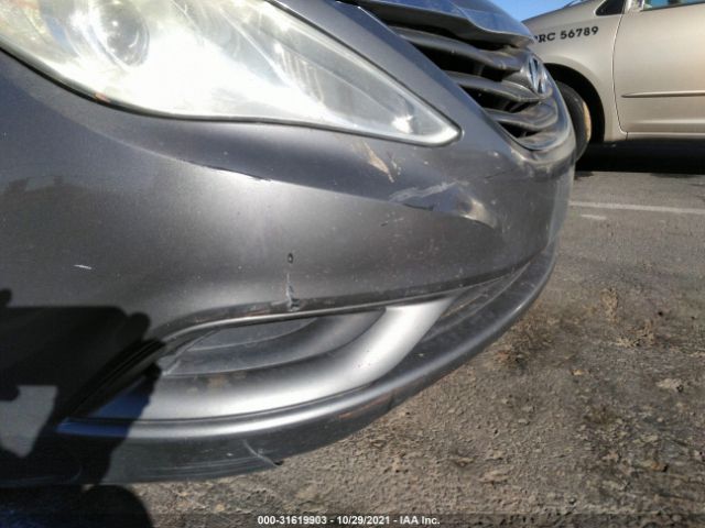 Photo 5 VIN: 5NPEB4AC0CH495713 - HYUNDAI SONATA 