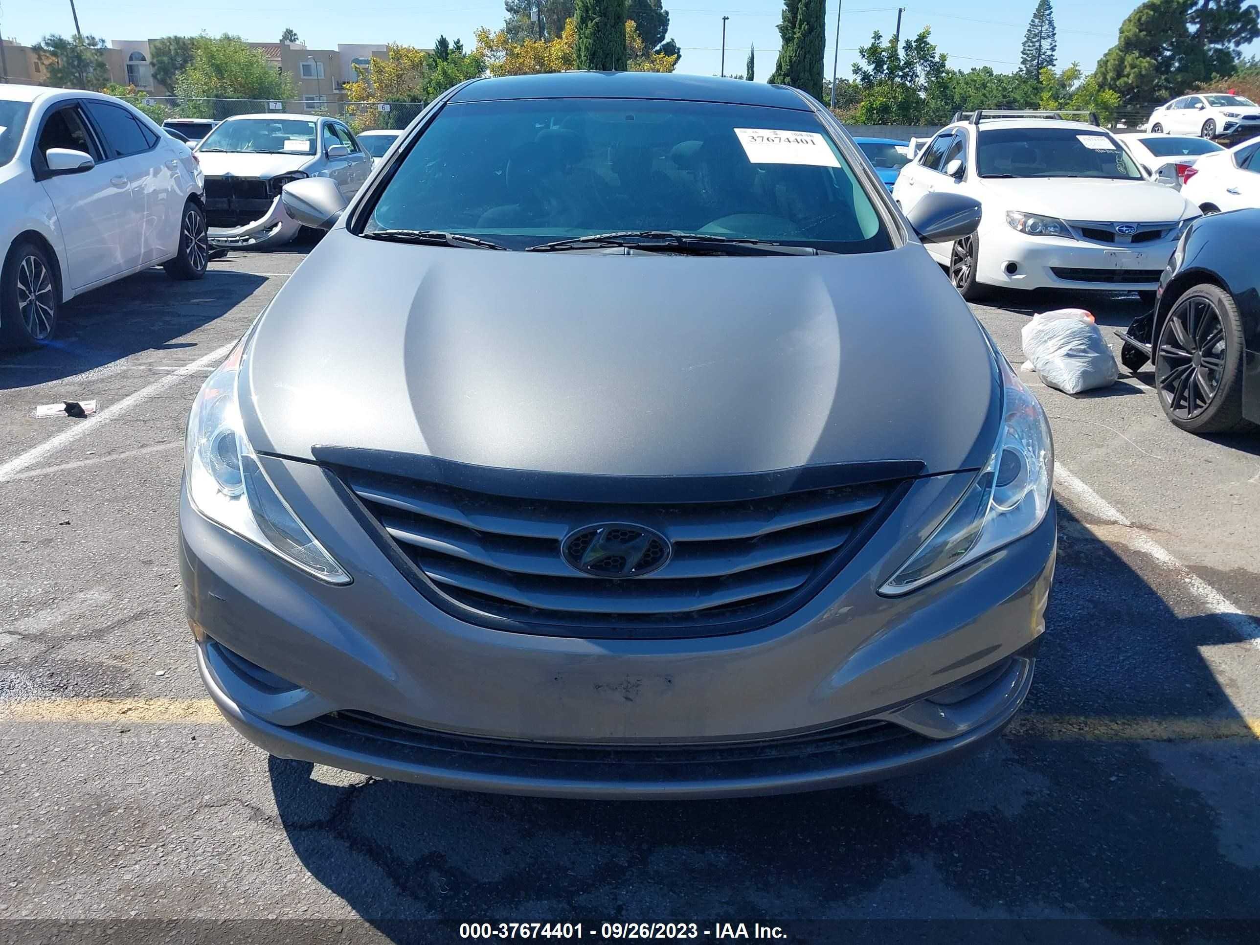 Photo 11 VIN: 5NPEB4AC0DH511233 - HYUNDAI SONATA 