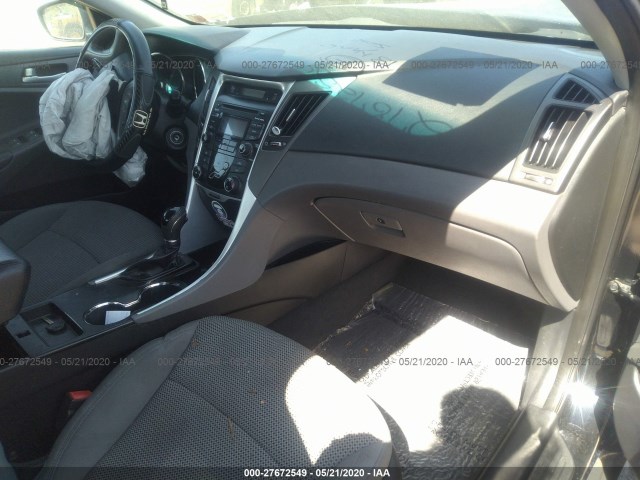 Photo 4 VIN: 5NPEB4AC0DH523253 - HYUNDAI SONATA 