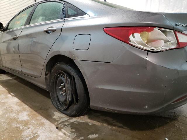 Photo 8 VIN: 5NPEB4AC0DH530025 - HYUNDAI SONATA GLS 