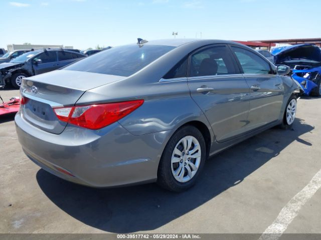 Photo 3 VIN: 5NPEB4AC0DH532616 - HYUNDAI SONATA 