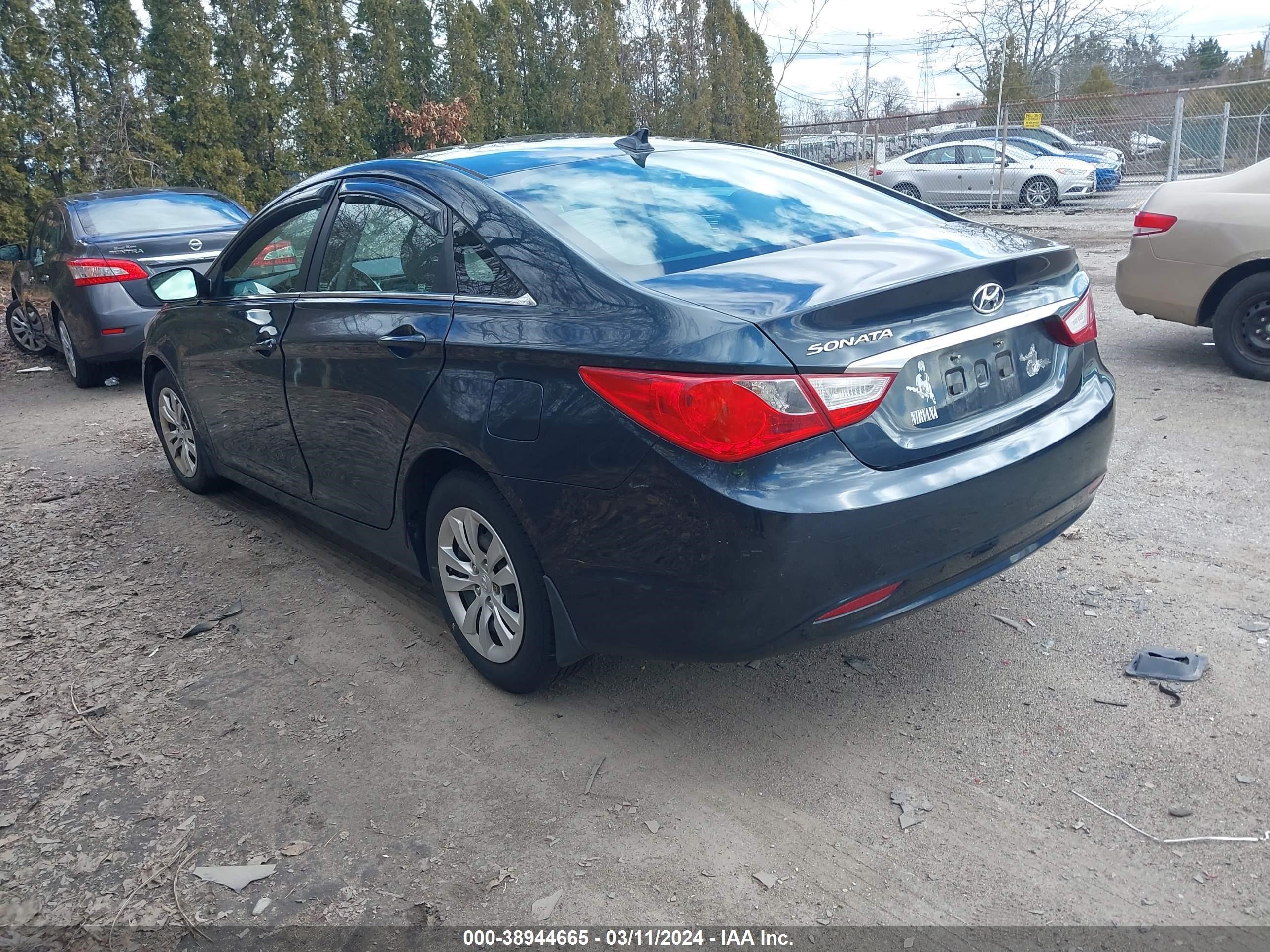 Photo 2 VIN: 5NPEB4AC0DH554115 - HYUNDAI SONATA 