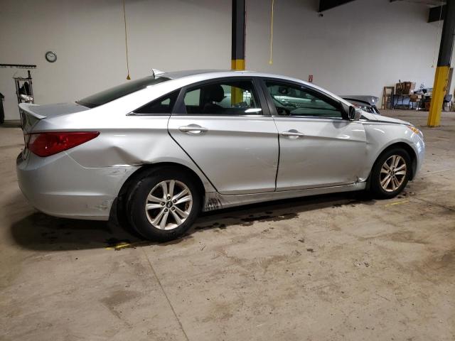 Photo 2 VIN: 5NPEB4AC0DH559525 - HYUNDAI SONATA GLS 