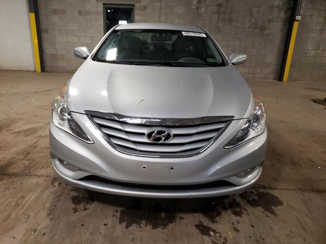 Photo 4 VIN: 5NPEB4AC0DH559525 - HYUNDAI SONATA GLS 