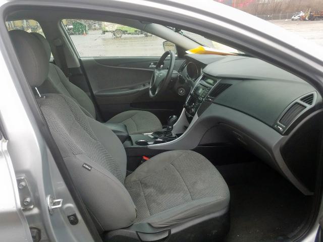 Photo 4 VIN: 5NPEB4AC0DH564076 - HYUNDAI SONATA GLS 