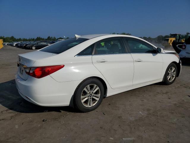 Photo 2 VIN: 5NPEB4AC0DH568399 - HYUNDAI SONATA GLS 