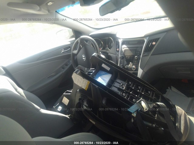 Photo 4 VIN: 5NPEB4AC0DH591066 - HYUNDAI SONATA 