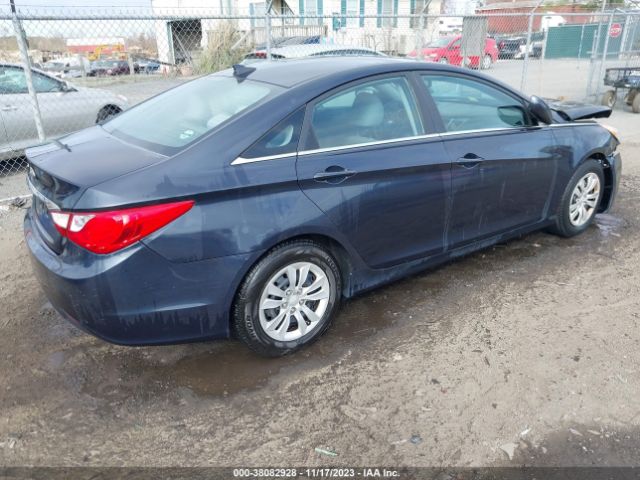 Photo 3 VIN: 5NPEB4AC0DH593982 - HYUNDAI SONATA 