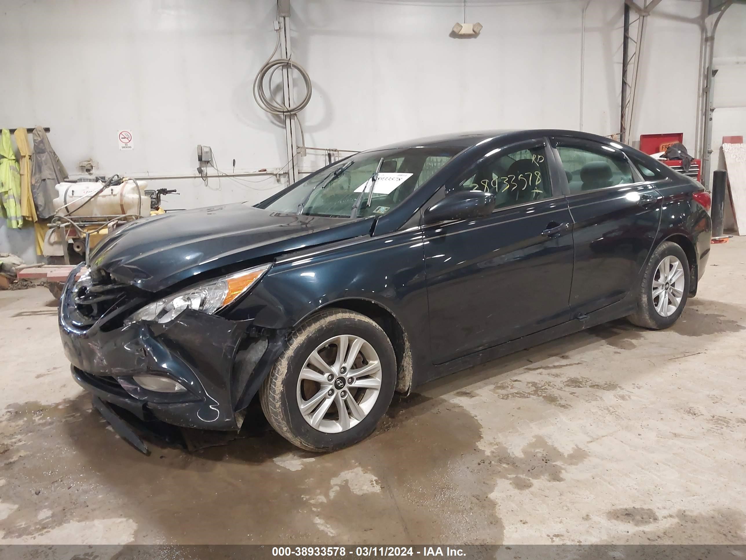 Photo 1 VIN: 5NPEB4AC0DH599457 - HYUNDAI SONATA 