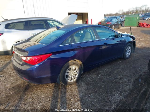 Photo 3 VIN: 5NPEB4AC0DH601109 - HYUNDAI SONATA 