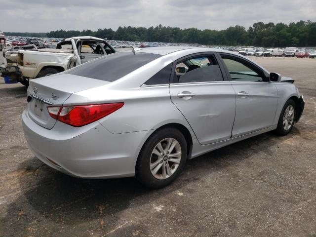 Photo 2 VIN: 5NPEB4AC0DH605001 - HYUNDAI SONATA GLS 