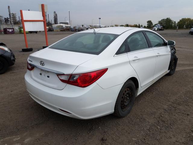 Photo 3 VIN: 5NPEB4AC0DH612000 - HYUNDAI SONATA GLS 