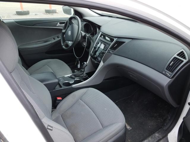 Photo 4 VIN: 5NPEB4AC0DH612000 - HYUNDAI SONATA GLS 